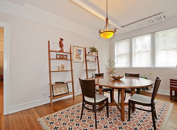 4th image of 719 Hinman Ave APT G