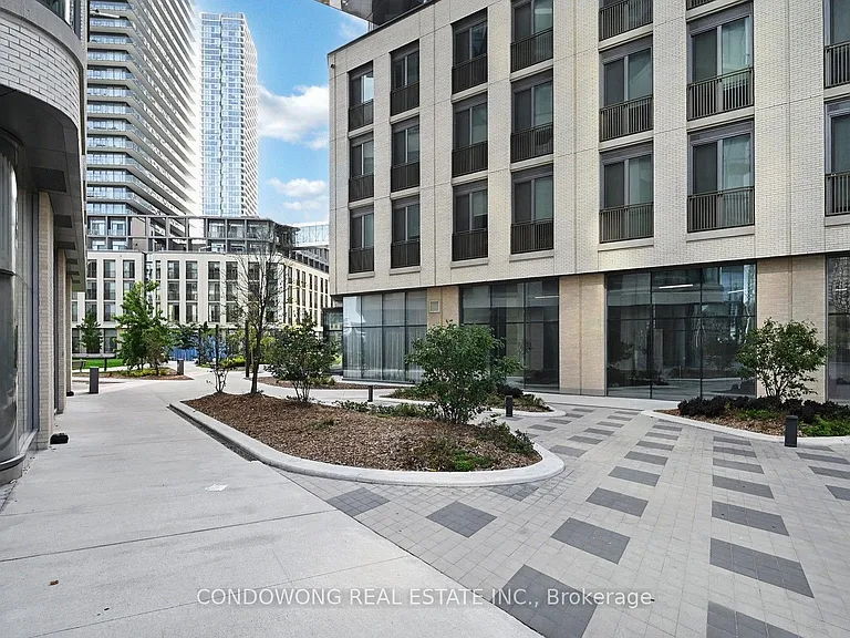 7890 Jane St #1112 — Photo 3