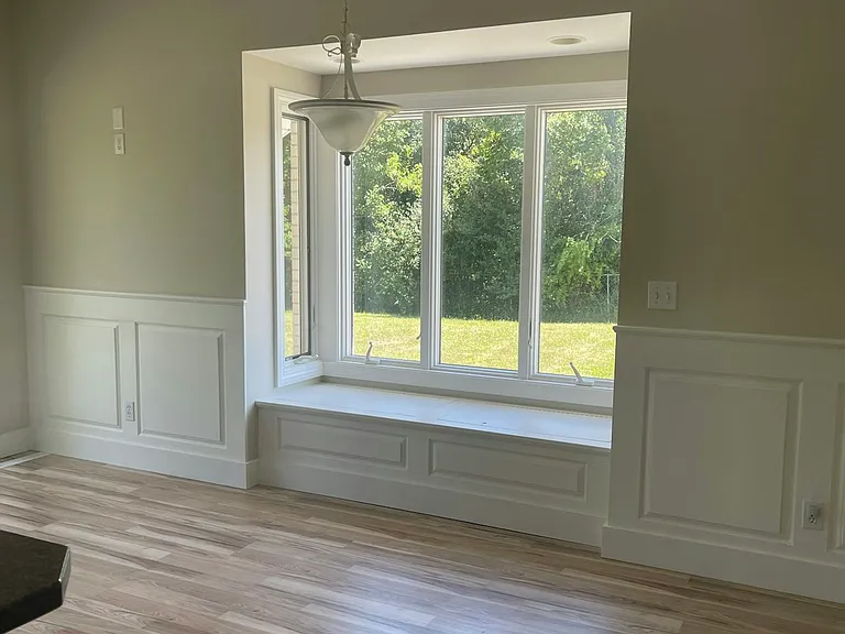 4390 N River Rd — Photo 34