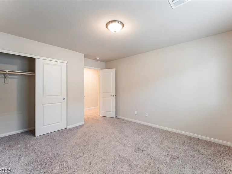 3811 Andorian Ave — Photo 33