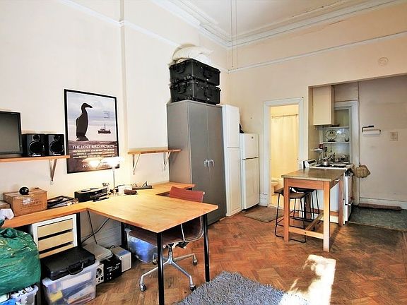 3rd image of 247 W 76th St #2A