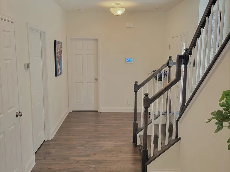 6904 Dunton Rd — Photo 2