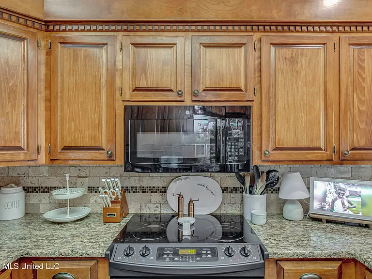 214 Ramblewood Dr — Photo 19