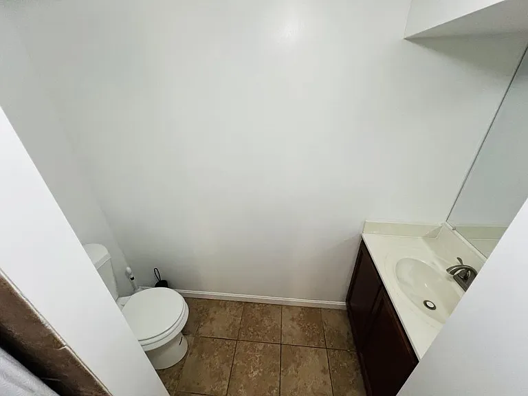 302 Park Hall S — Photo 15