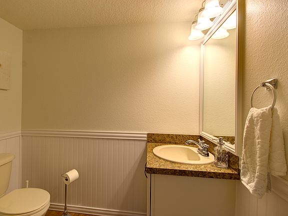 4th image of 1902 Yellowfin Dr
