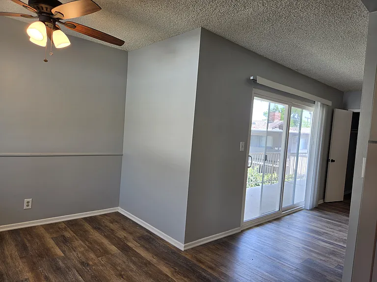 595 W Sierra Madre Blvd #L — Photo 4