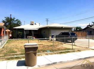 1100 Dorian Dr, Bakersfield, CA 93304