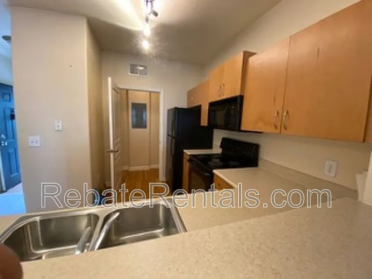 8290 Gate Pkwy W #102 — Photo 6