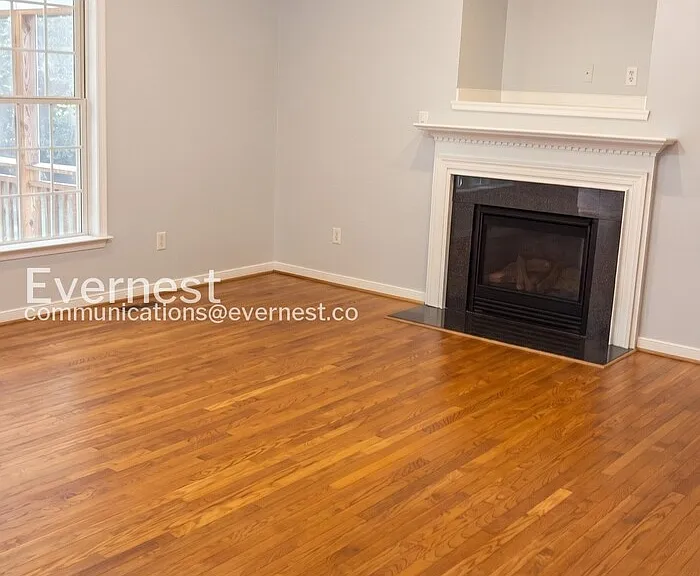 13901 Riverdowns North Ct — Photo 4