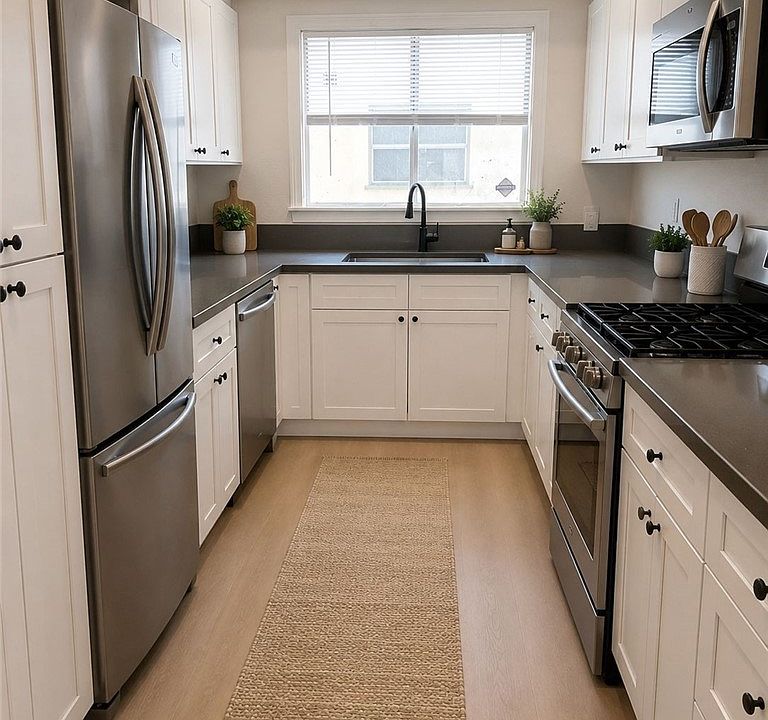 2nd image of 5334 Vantage Ave #3