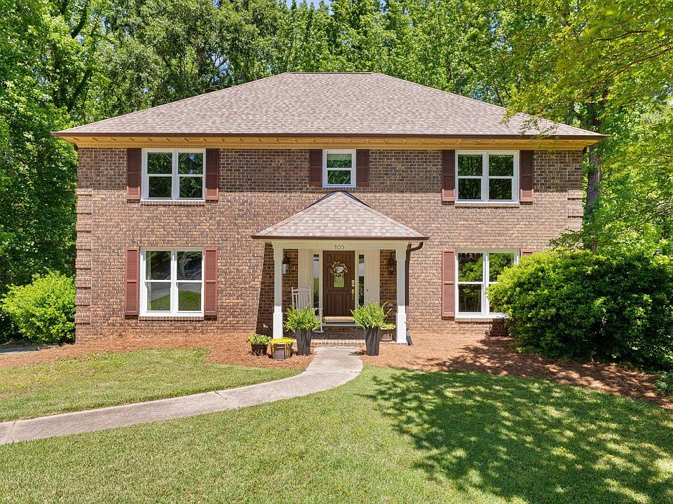 1st image of 105 Gleneagles Ct