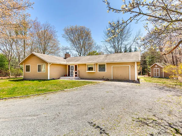 https://photos.zillowstatic.com/fp/55750df87b95156dce43dda0dade68e2-p_e.webp