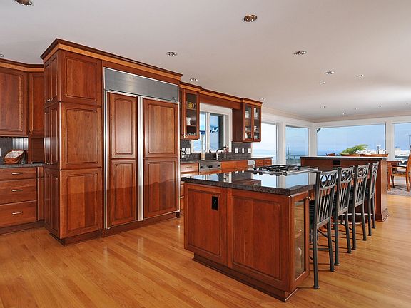 5th image of 9055 22nd Ave NW