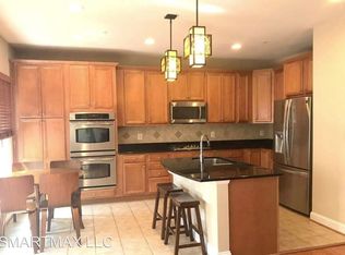 10304 Potomac Corner Dr, Rockville, MD 20850