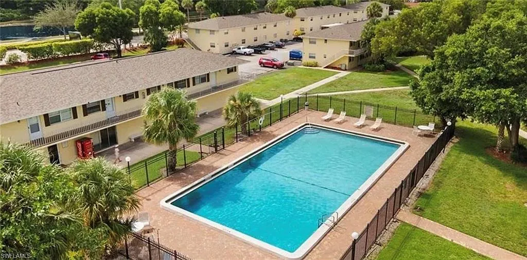 1 bed, 1.0 bath, 580 sqft, $1,400 — Photo 2