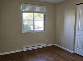 1180 W Ash Pl, Lebanon, OR 97355