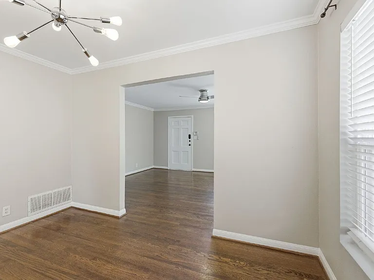 4108 Locke Ave — Photo 12