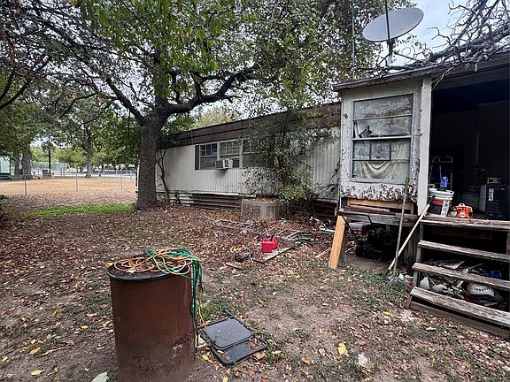 3rd image of 7241 Willow Creek Rd