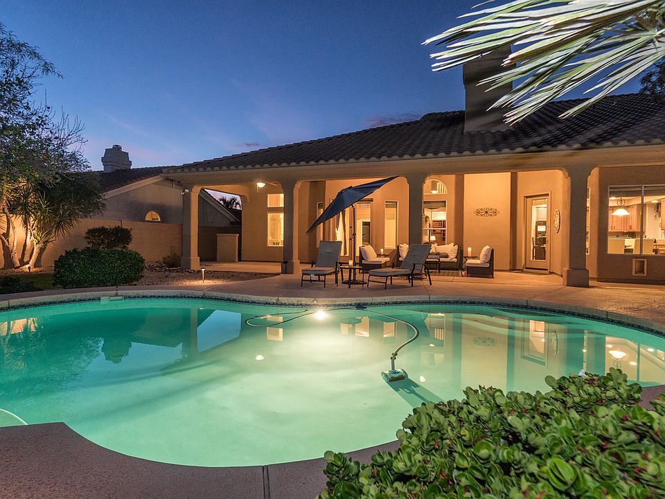 1st image of 1361 E Desert Flower Ln