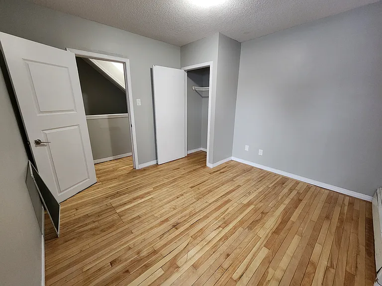 342 Somerset St E #B — Photo 10