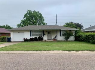 932 Howard St, Ada, OK 74820