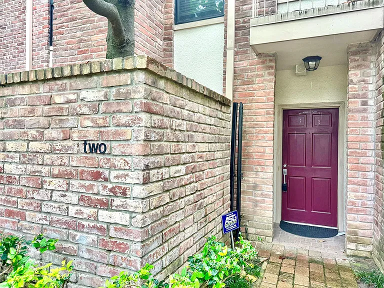 2323 Bering Dr #2 — Photo 8