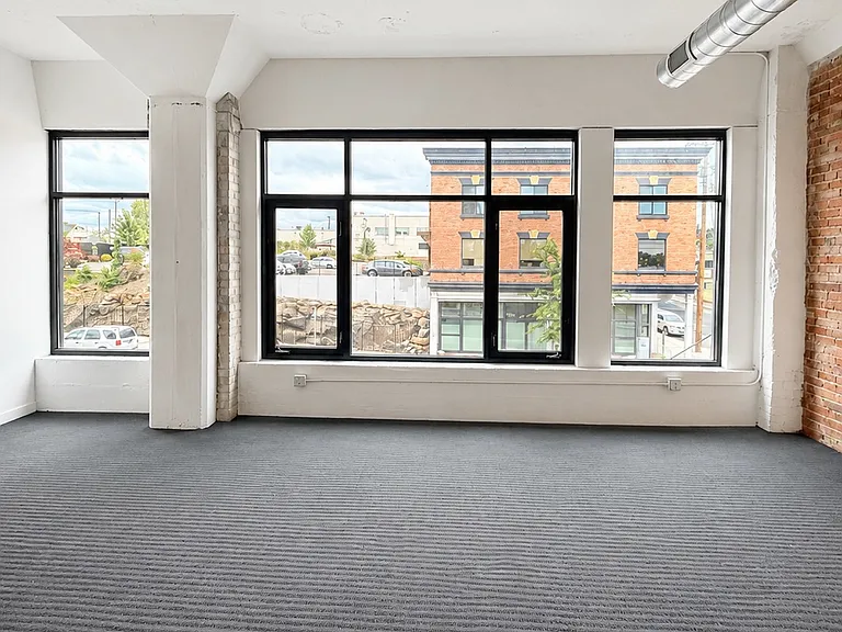 103 E Sprague Ave #201 — Photo 3