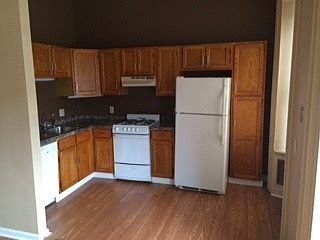 2nd image of 2228 E Carson St APT 2
