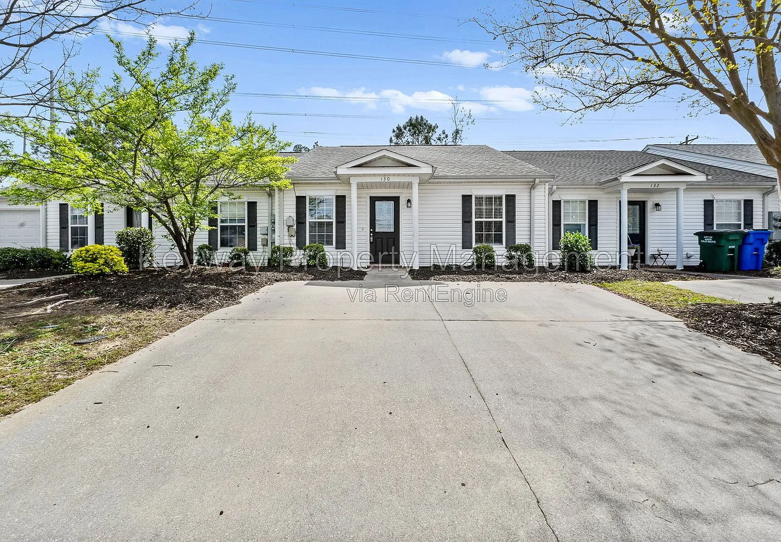 2 bed, 2.0 bath, 1046 sqft, $1,250 — Photo 2