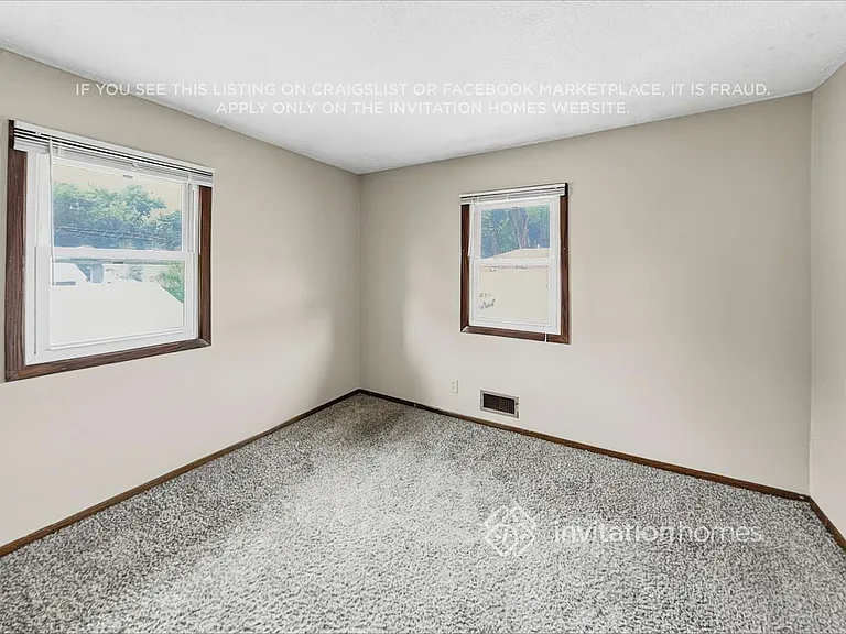 8427 Northern Dr — Photo 19