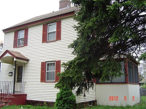 2nd image of 1 Salem St