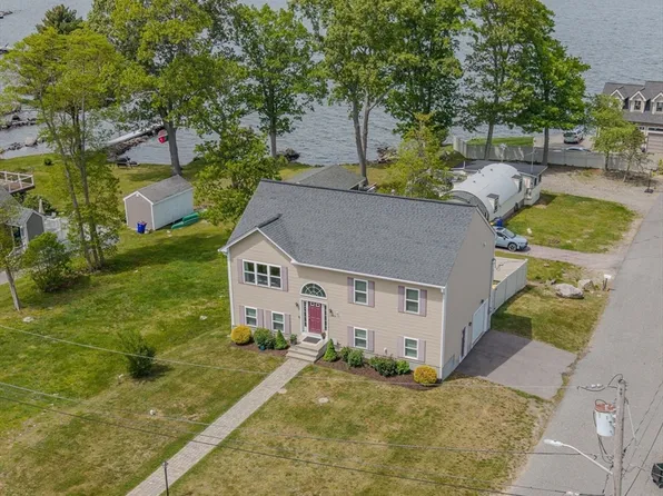 1066 Spencer St, Fall River, MA 02721