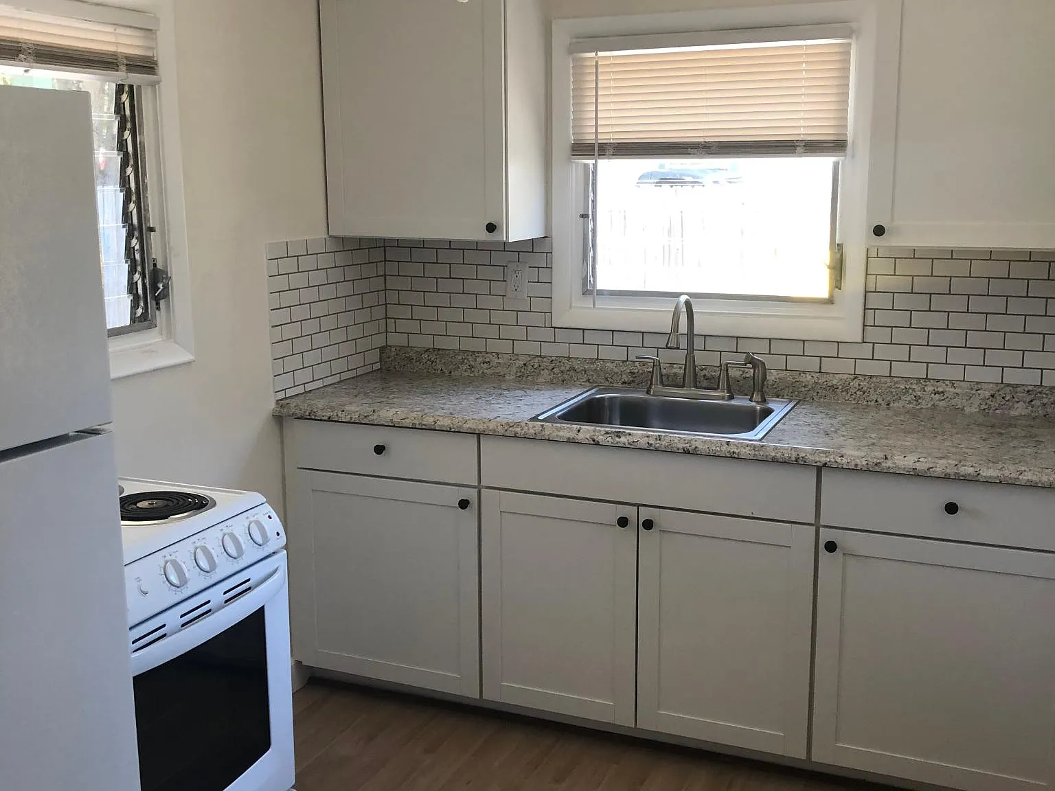 2336 Pelican Dr — Photo 2