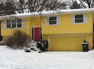 1108 Wylde Green Rd, Iowa City, IA 52246