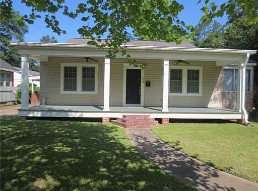2nd image of 2824 Jackson St