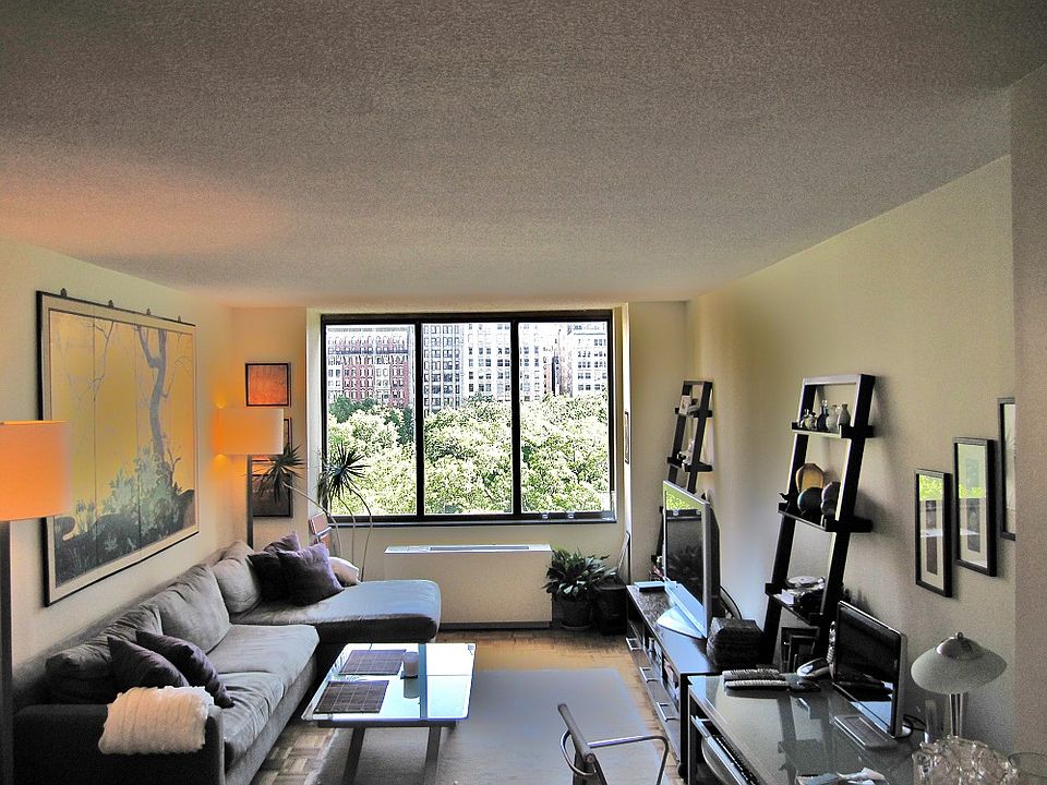 1st image of 5 E 22nd St APT 9L