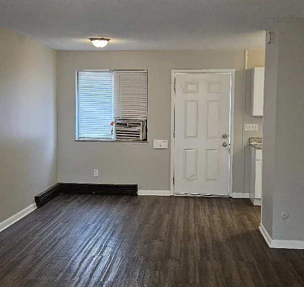 1426 Campbell Ave #1426 — Photo 5