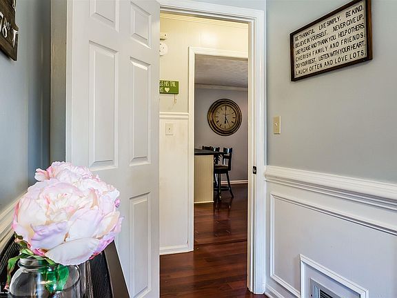 4th image of 2180 Huntington Dr #0