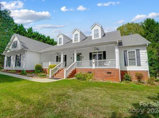 8387 Fairfield Forest Rd, Denver, NC 28037