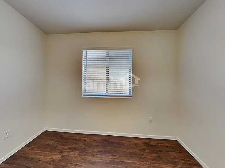 7918 S Clarkson Ct — Photo 16