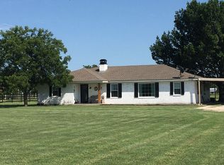 300 Kasberg Rd, West, TX 76691