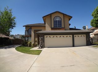 2831 W Via Bello Dr, Rialto, CA 92377