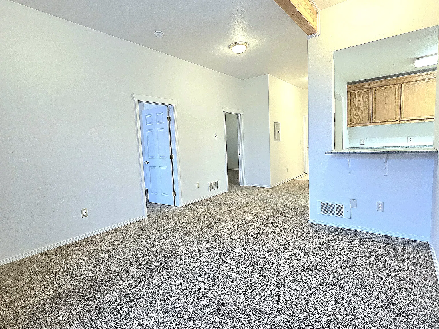 2 bed, $995 — Photo 3