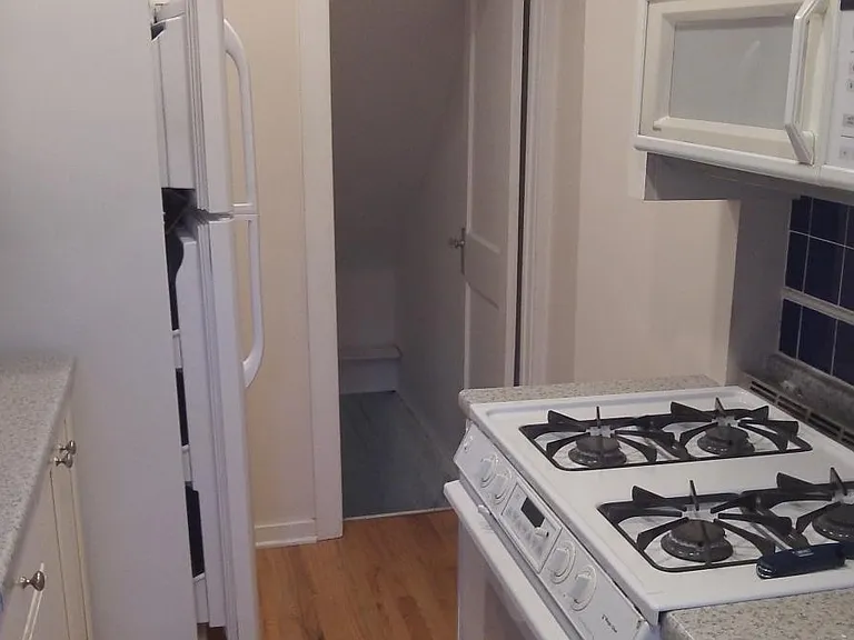 5552 Beacon St — Photo 7