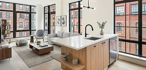 25 Bruckner Blvd Photo 1