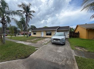 6117 Bluegrass Cir, Lake Worth, FL 33463
