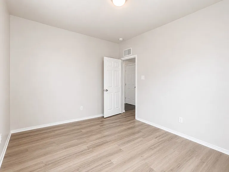 504 Mesa View Trl — Photo 19