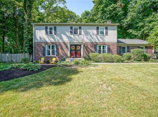 1911 Nottingham Dr, Indianapolis, IN