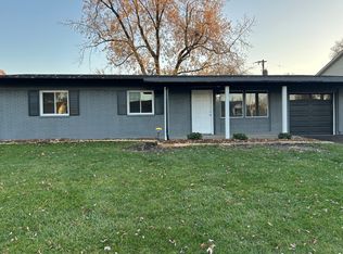 176 Craig Dr W, Chicago Heights, IL 60411