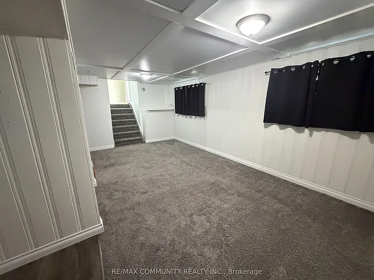 2292 Hamilton Rd — Photo 13